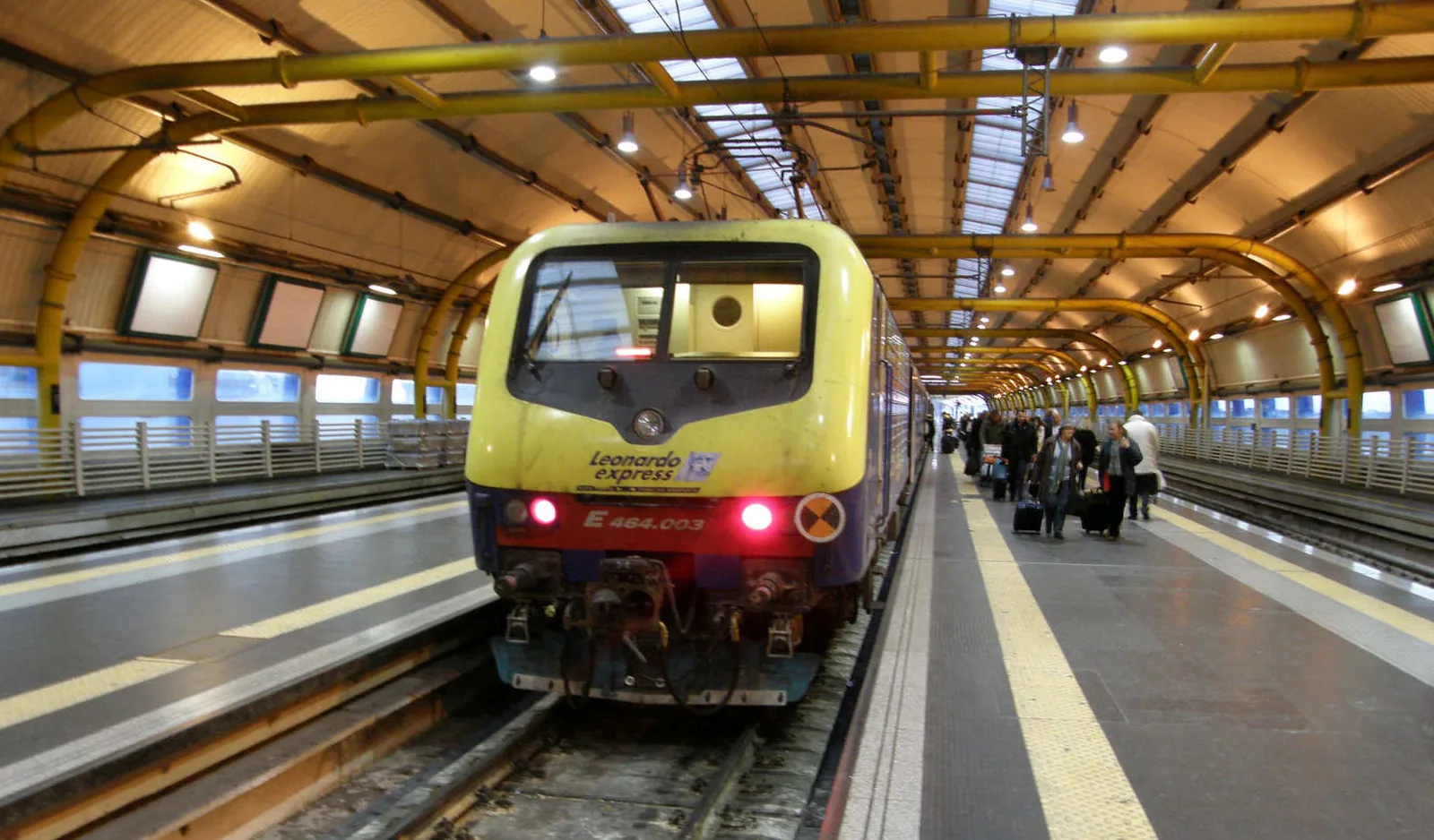 Il Leonardo Express alla stazione dell'aeroporto di Fiumicino